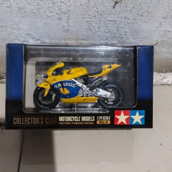 Team Honda Pons RC211V '03 No. 4 (Alex Barros) (1/24)