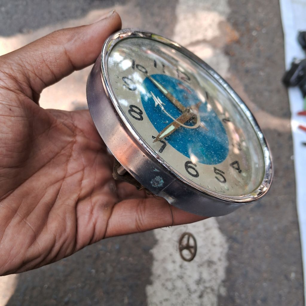 jam beker rusak
