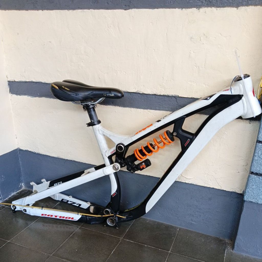 Frame patrol 871 size M 27.5