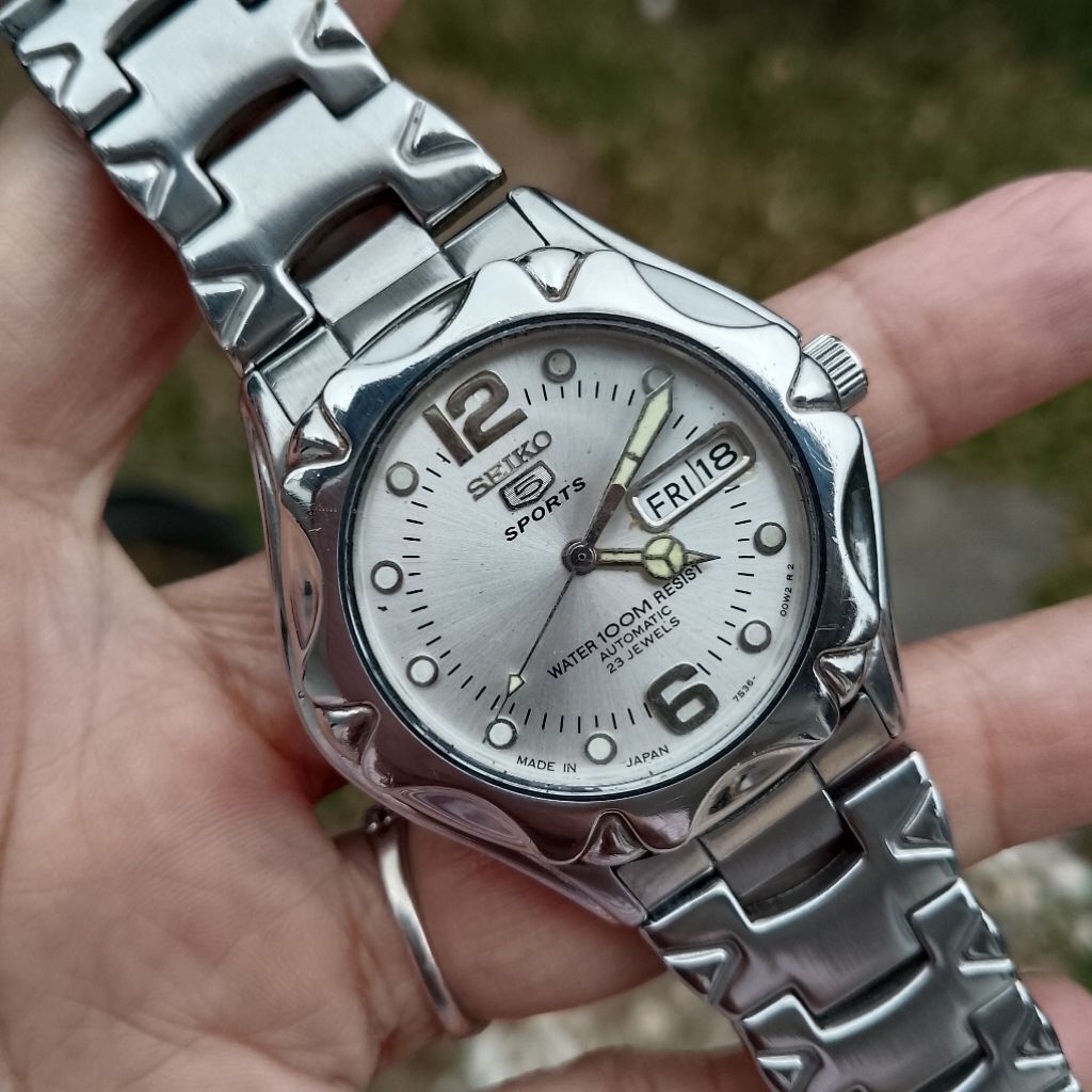 Seiko 5 Sports Automatic Cal 7s36-00M0 Silver Dial