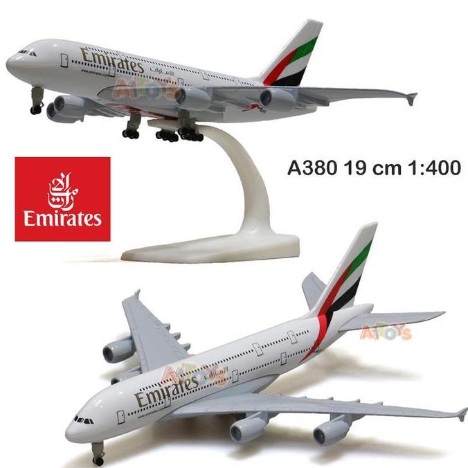 Kit- Diecast Pesat Emirates Airbus A380 19 Cm 1:400