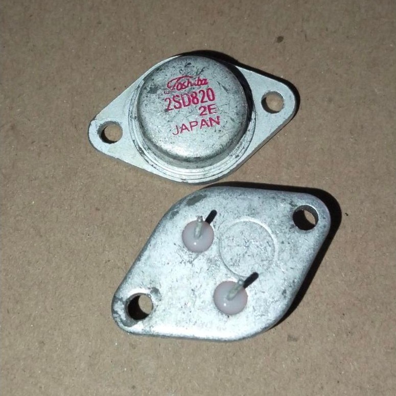 JENGKOL TOSHIBA 2SD820 BARU