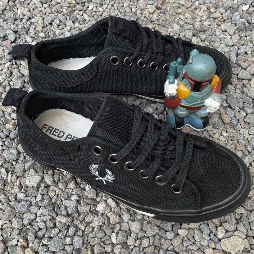 SEPATU FRED PERRY KINGSTON BLACK SIZE 40