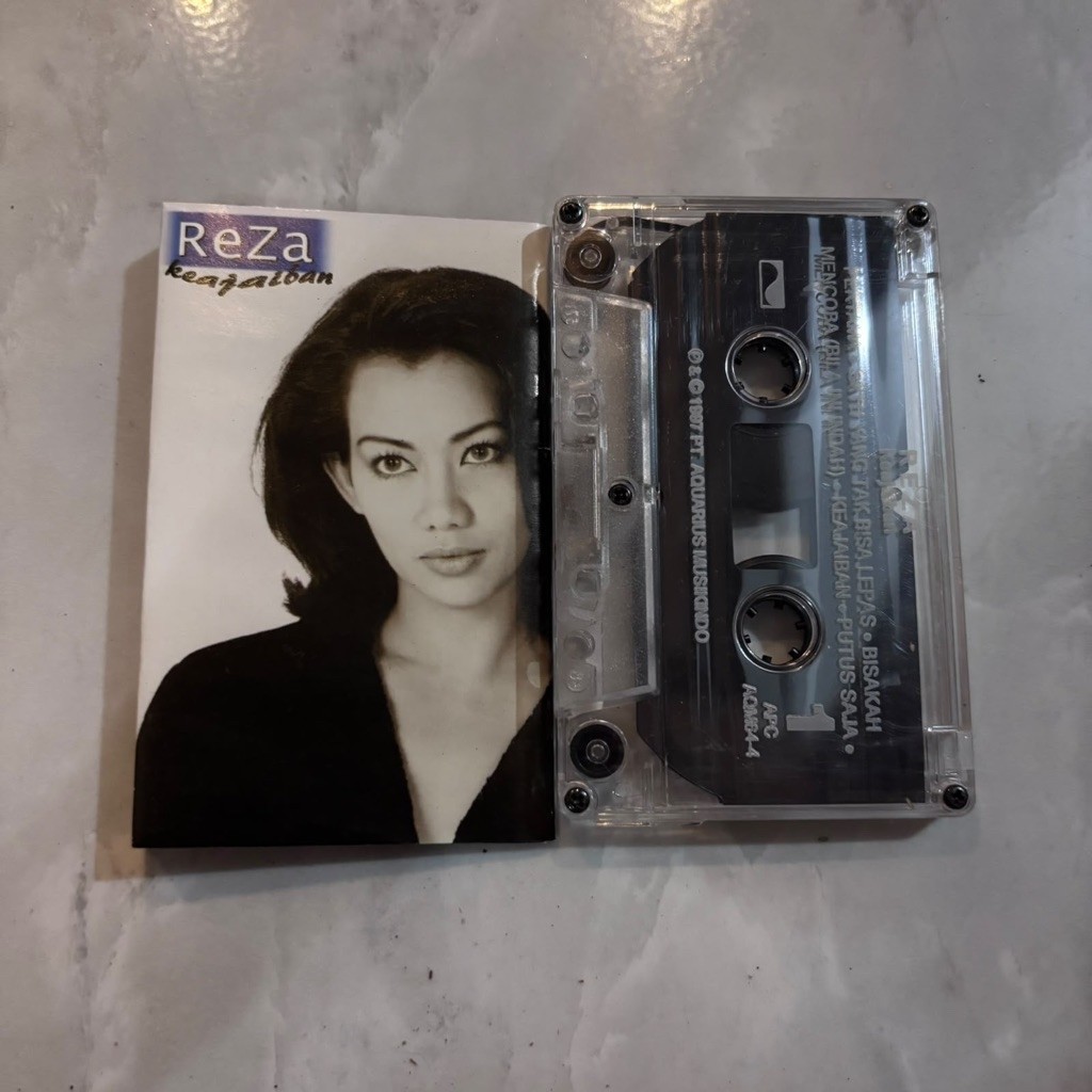 kaset pita reza artamevia keajaiban