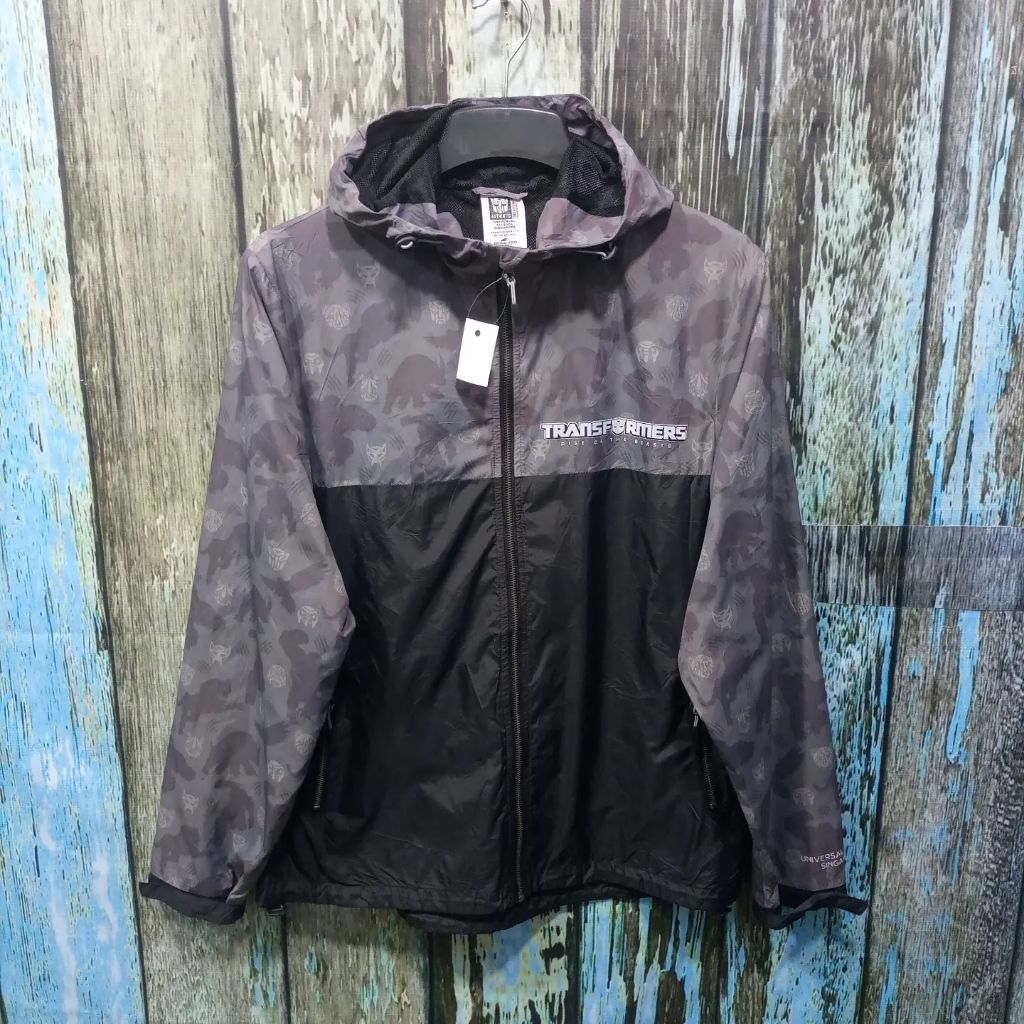 jaket outdoor UNIVERSAL STUDIO SINGAPORE x TRANSFORMERS motif size XL casual bagus Original