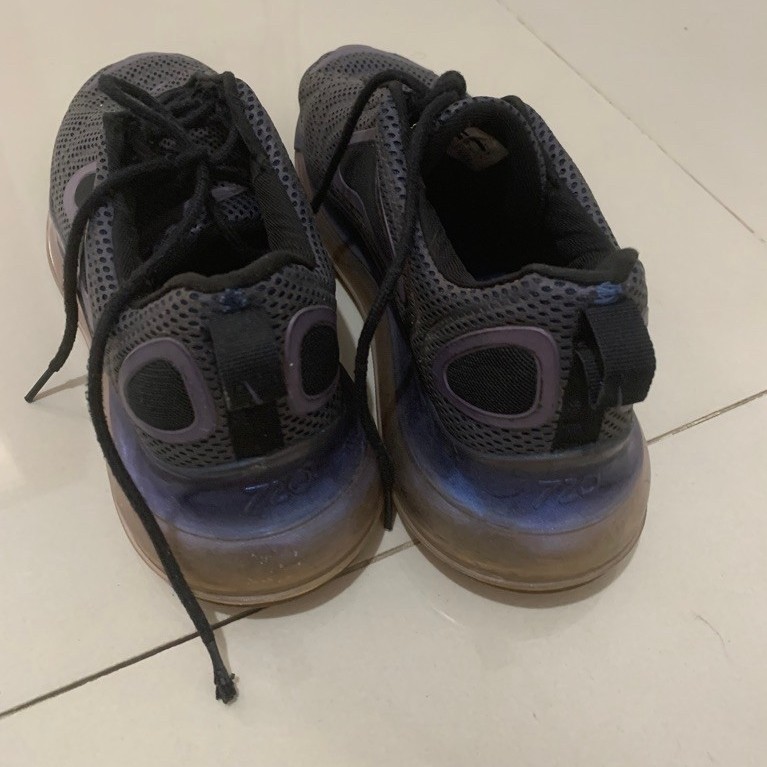 preloved sepatu Nike air max 720