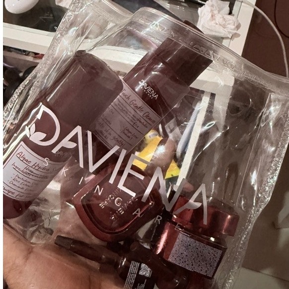 Daviena skincare hybrid melasme preloved
