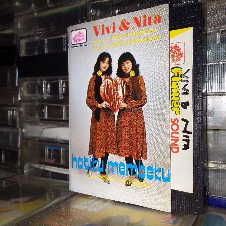 kaset pita Vivi & Nita - hatiku membeku