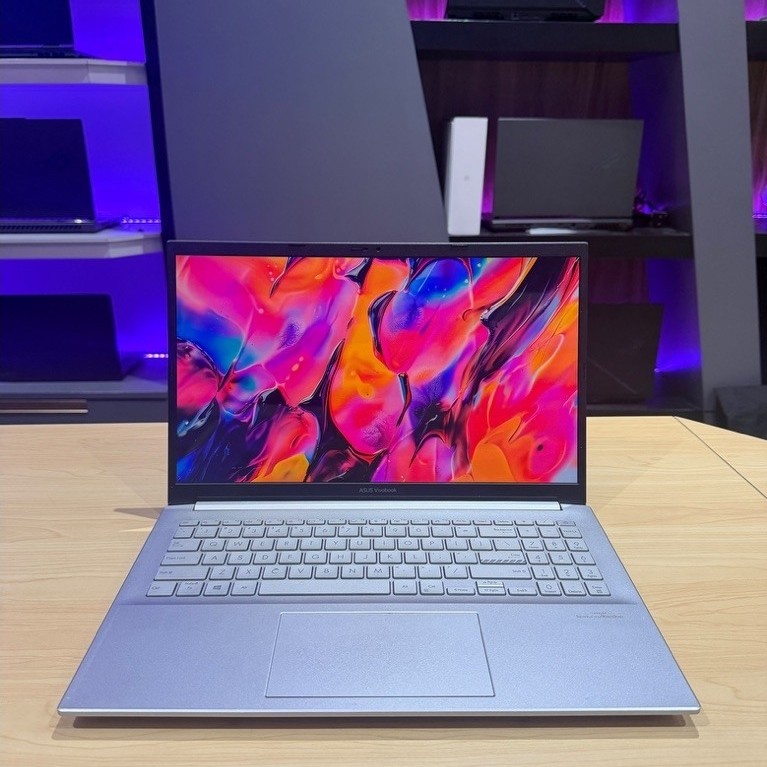ASUS Vivobook Pro 15 OLED M3500QC Ryzen 9 5900HX RTX 3050 16GB/512GB