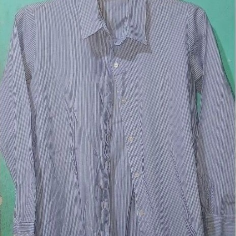 Kemeja Uniqlo Garis-Garis Biru Putih Katun