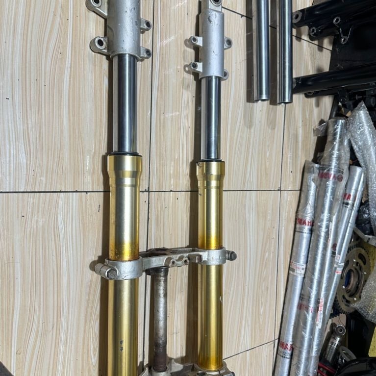 Shock depan upsidedown usd set eks yamaha mt 25 r 25 double disk copotan bahan modip vixion byson sc