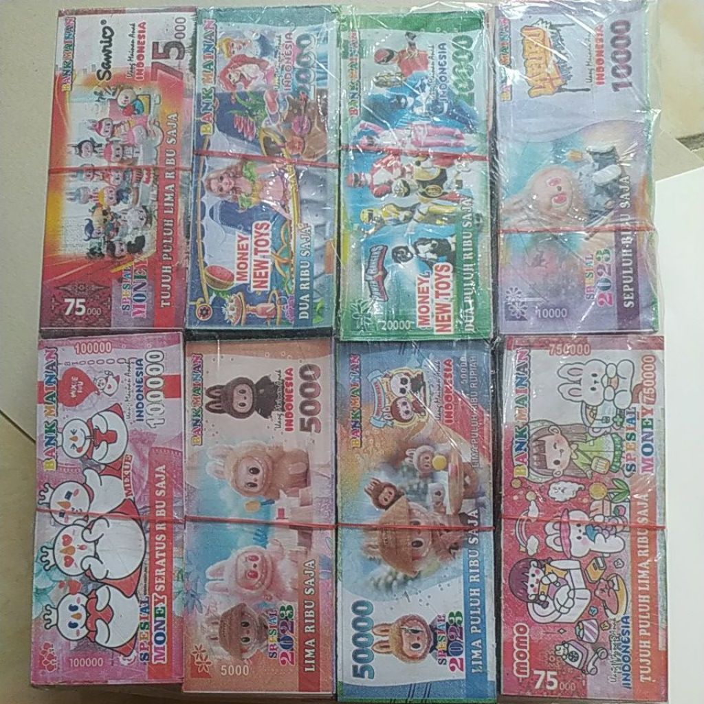 uang mainan karakter isi ± 450pcs