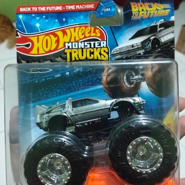 Hot Wheels Monster Truck "Back to The Future - Time Machine"