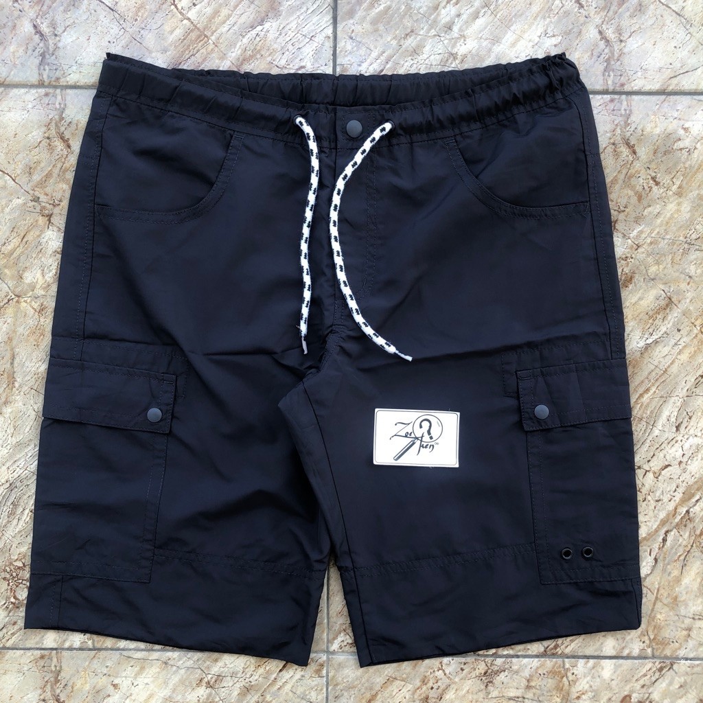 CELANA PENDEK UNIQLO PARASUT CARGO 0677