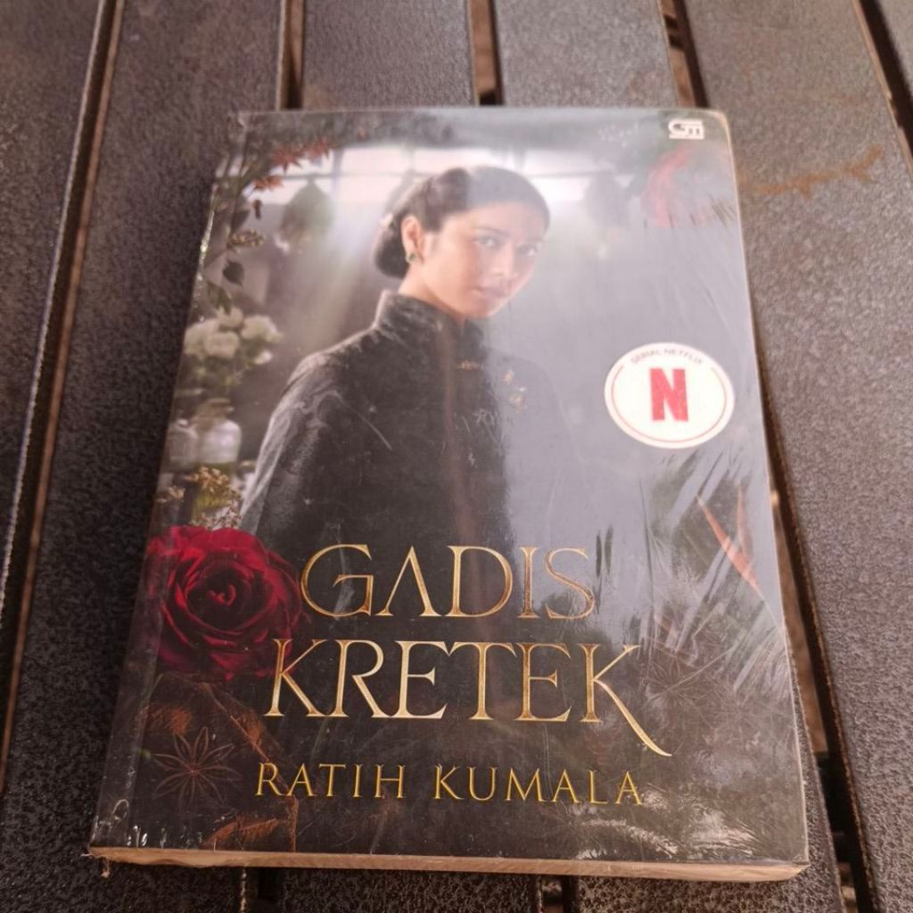 NOVEL GADIS KRETEK