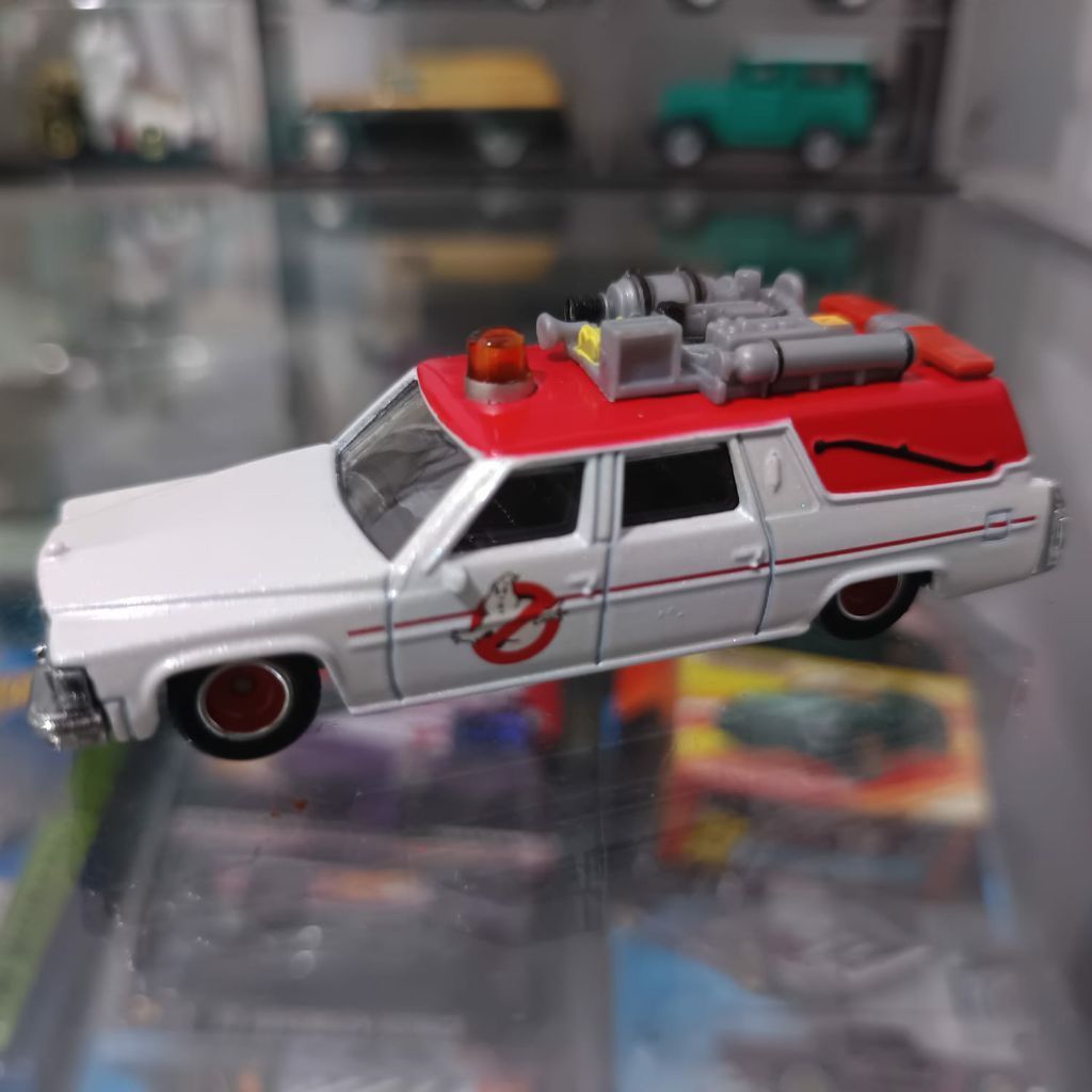 Hot Wheels Premium Ghostbusters Ecto 1 Loose