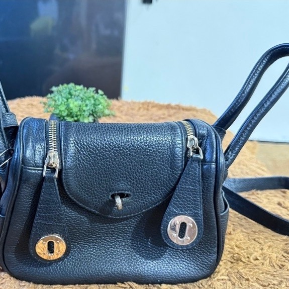 Preloved Mooij Anya Small Bag (Nego Tipis)