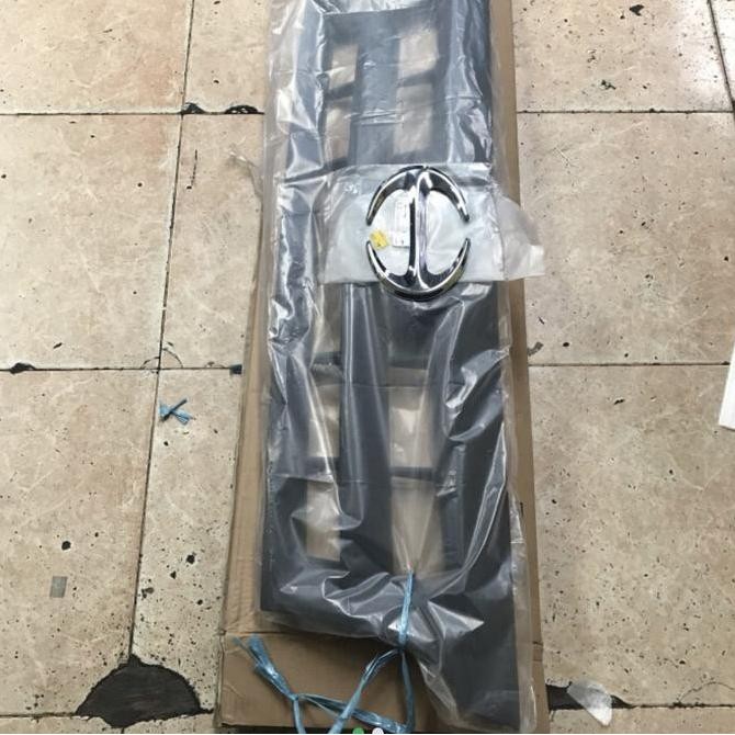 Grill Depan DUTRO (+Logo) Ori