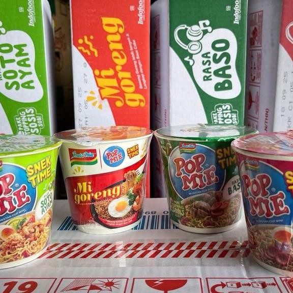 

1 Karton Popmie Mini Kecil Snek Time Rasa Ayam Bawang Soto Ayam Bakso Mie Goreng Popmie Nt