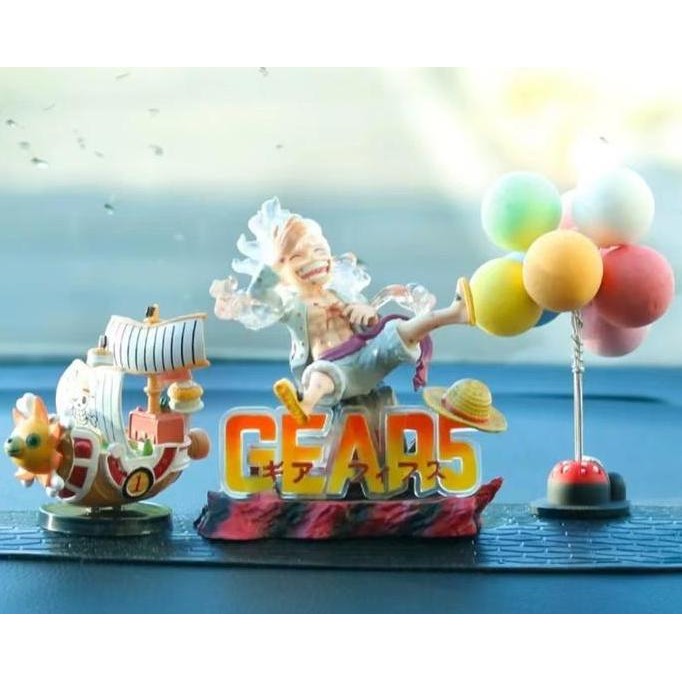 aksesoris dashboard mobil ONE PIECE / untuk pajangan dashboard mobil