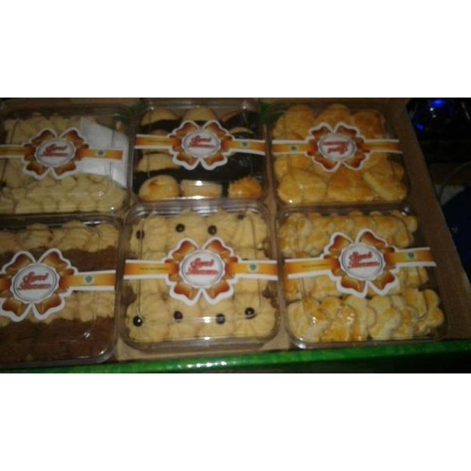 

Bingkisan Lebaran Selamat Hari Raya Idul Fitri Mohon Maaf Lahir Batin