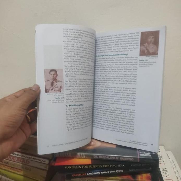 SEJARAH INDONESIA  WAJIB  KELAS 12 SMA REV 2013 FACIL Redy 