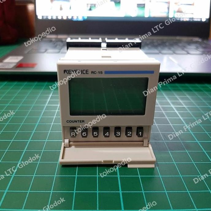 Keyence Counter or Timer RC-15 6 digits 12-24Vdc 48mm x 48mm Out Relay