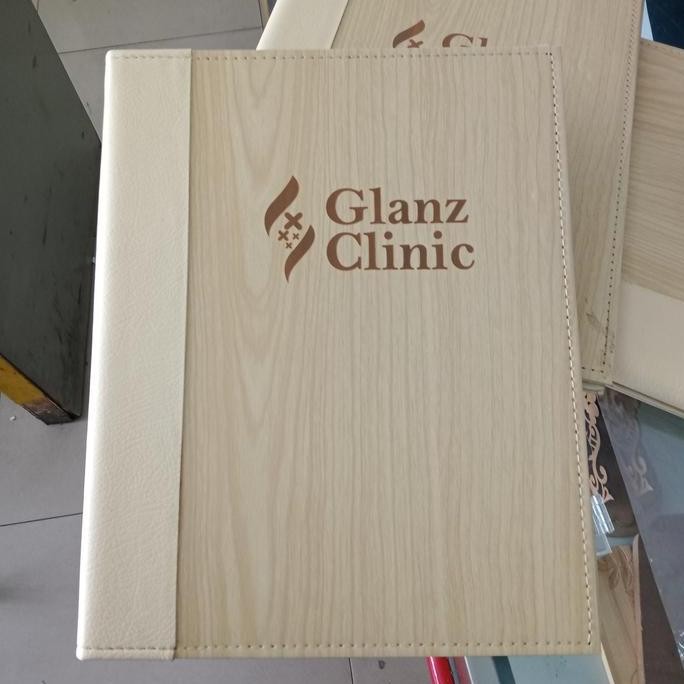 

Buku menu cafe ukuran A4 logo di laser