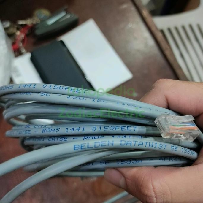 DV7 }} kabel lan jadi merk belden cat5E original siap pakai berbagai ukuran