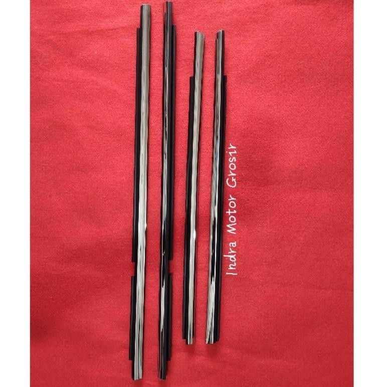 karet pelipit kaca luar terstrip kaca luar mobil Honda Stream Set