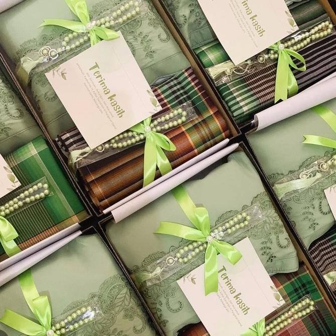 Hampers Mukena Sarung Couple Wedding Kado Hadiah Pernikahan