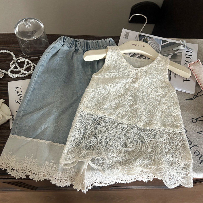 [CCB BABY]Set dua potong rompi renda putih sederhana gaya Korea untuk anak perempuan + celana denim 