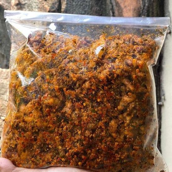

New Usus Crispy 1KG / 1 KG Kripik Usus bumbu Daun Jerus Pedas Food Ayam Snacks Makanan Keripik Cemilan Goreng