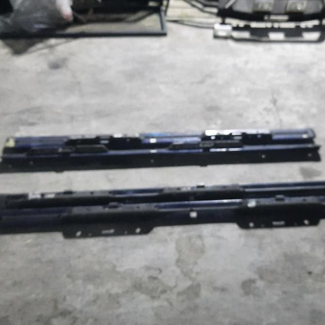 rel slider sliding jok hyundai H1 starex panjang