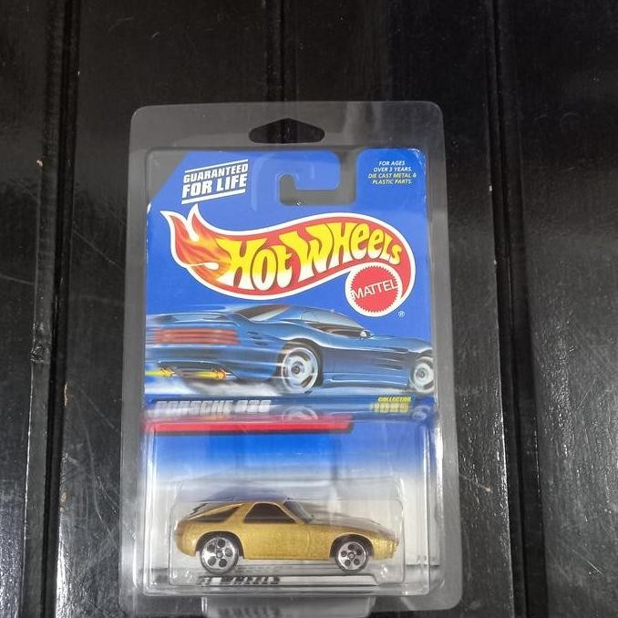 Hotwheels Porsche 928 Gold