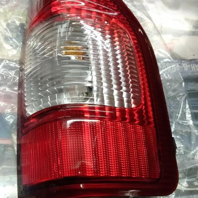 Lampu Stop Isuzu Dmax 4Jhi