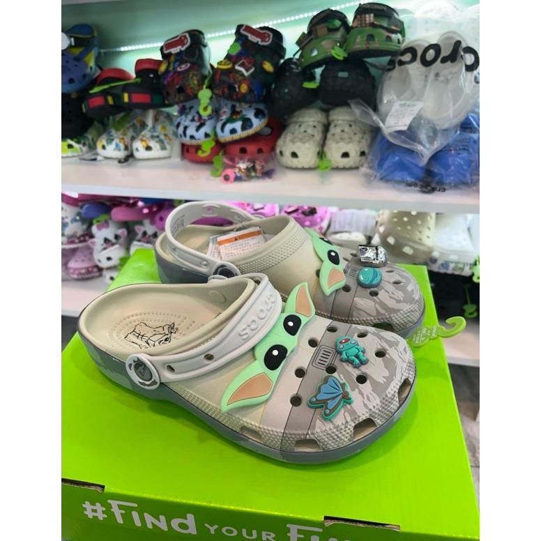 Crocs Star wars Grogu Classic clog dewasa / Crocs x BABY YODA starWars clog dewasa unisex
