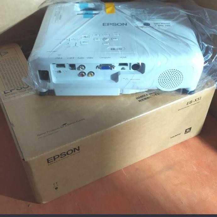 DF152 - PROYEKTOR EPSON EB X51 XGA