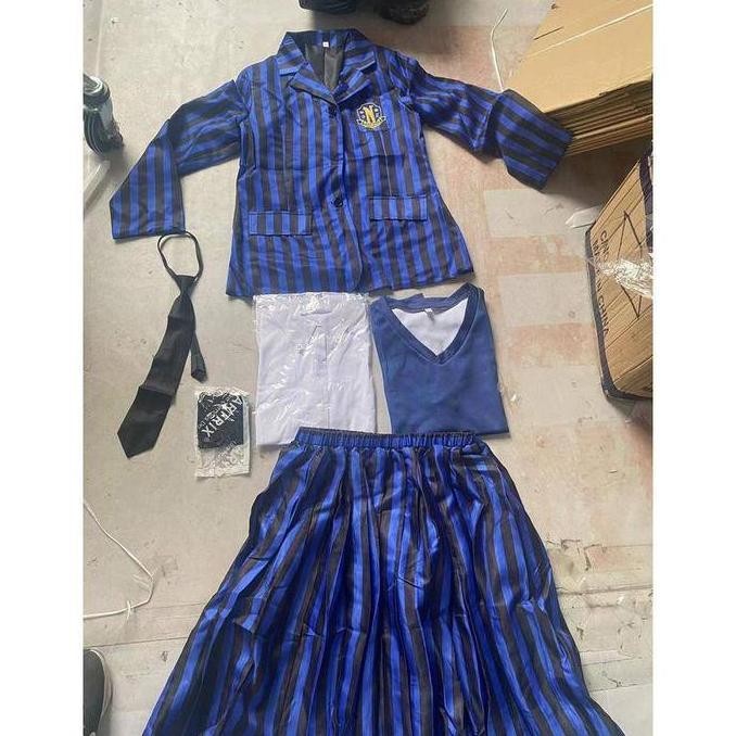 Wednesday blue enid sinclair school uniform kostum cosplay halloween [terbaik]