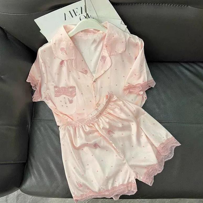 Piyama Sutra Untuk Wanita/piyama/baju tidur/baju tidur sutra/baju tidur celana pendek/baju tidur sut