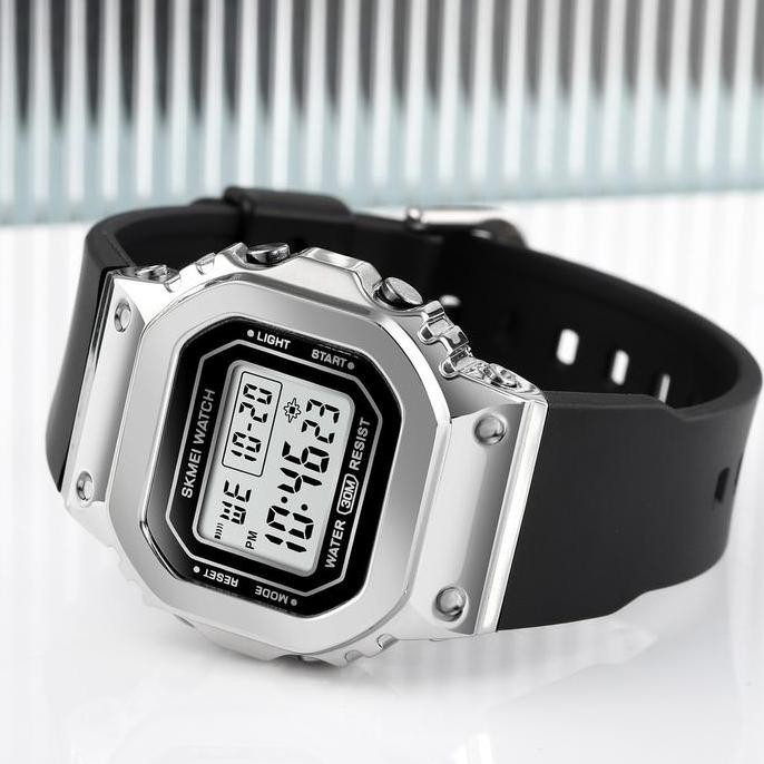 Jam Tangan Wanita Pria Digital El Backlight Sport Watch Skmei 1796