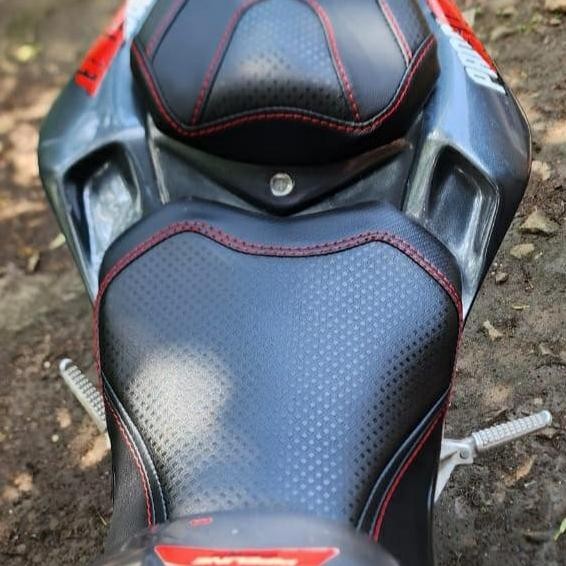 sarung kulit jok motor CBR k45g k45n modifikasi