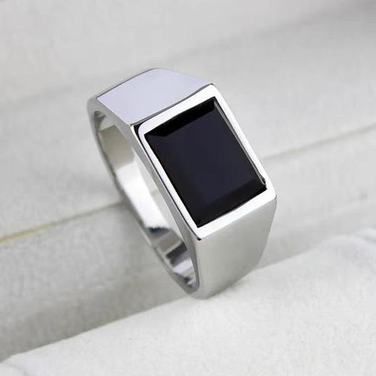 Cincin Titanium Pria Silver Elegan / Aksesoris Pria Keren Hadiah Perhiasan Rings