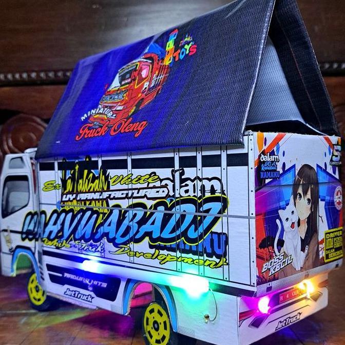 MAINAN TRUK OLENG MINIATUR TRUK WAHYU ABADI TRUK LAMPU RGB LED DAN BONUS TERPAL  MOTIF KEREN. HARGA 