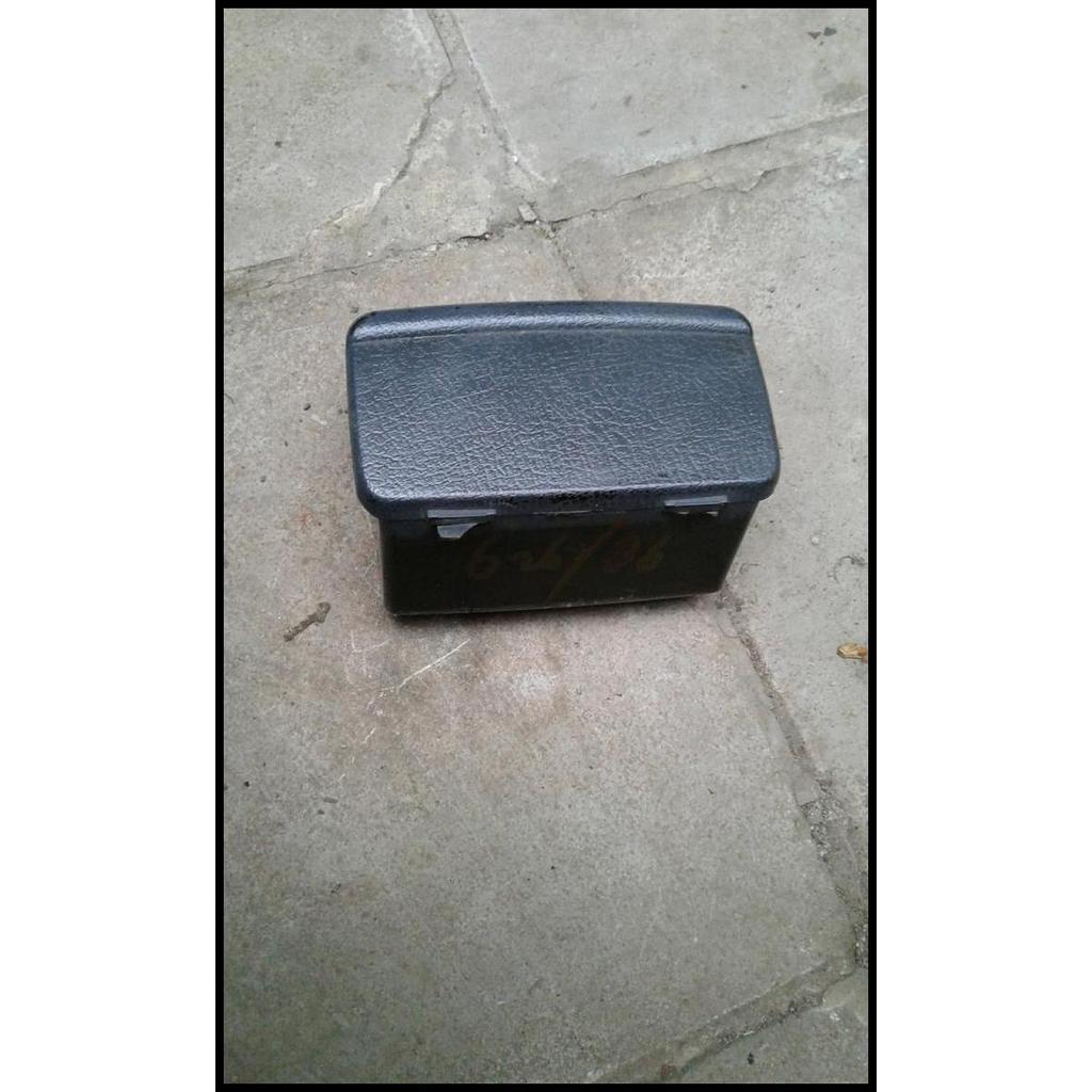DISKON ASBAK CONSOLE HAND BRAKE MAZDA 626 HB 1986 !