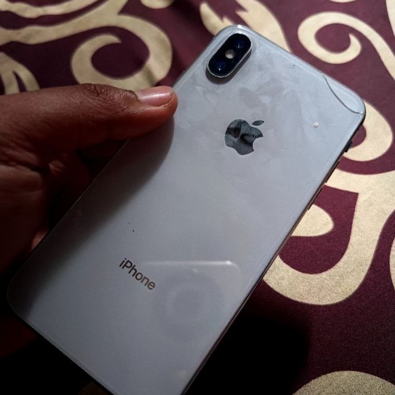 iPhone x 256gb bypass minus