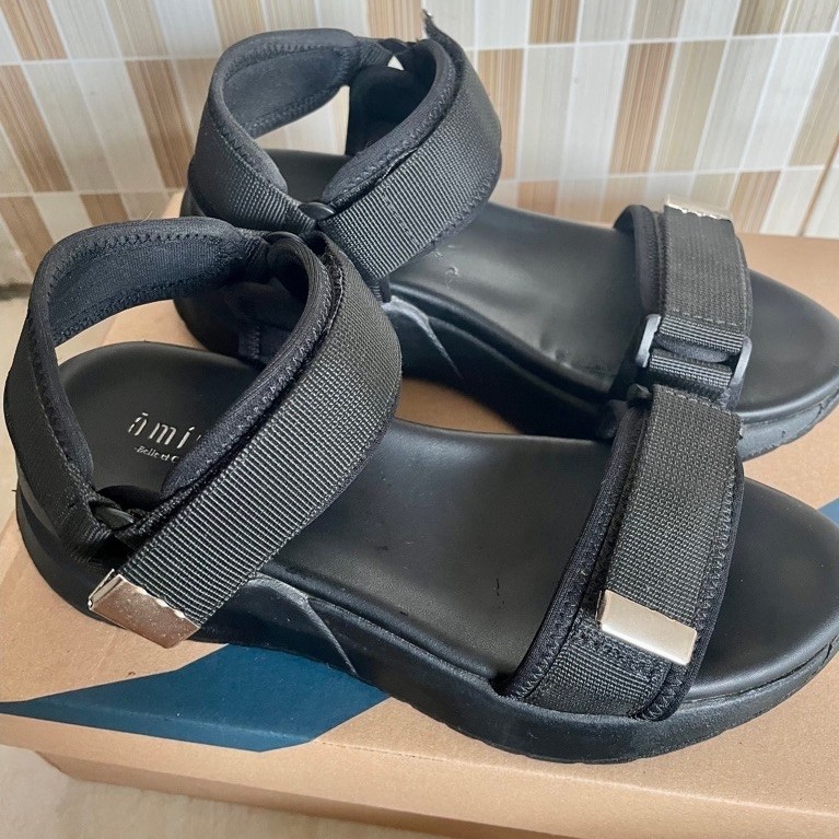 aminda camelia full black