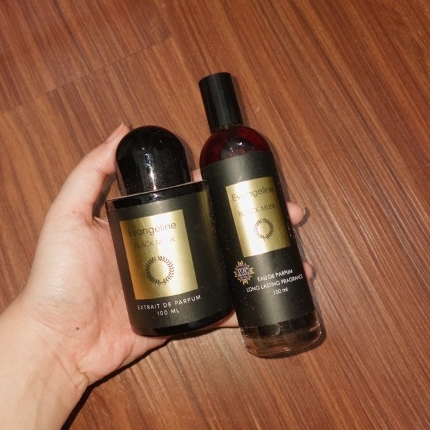 PRELOVED - evangeline - black musk