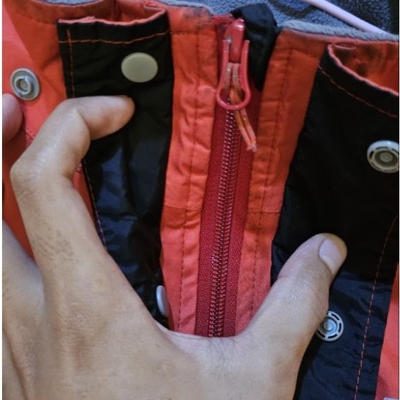 jaket gunung eiger