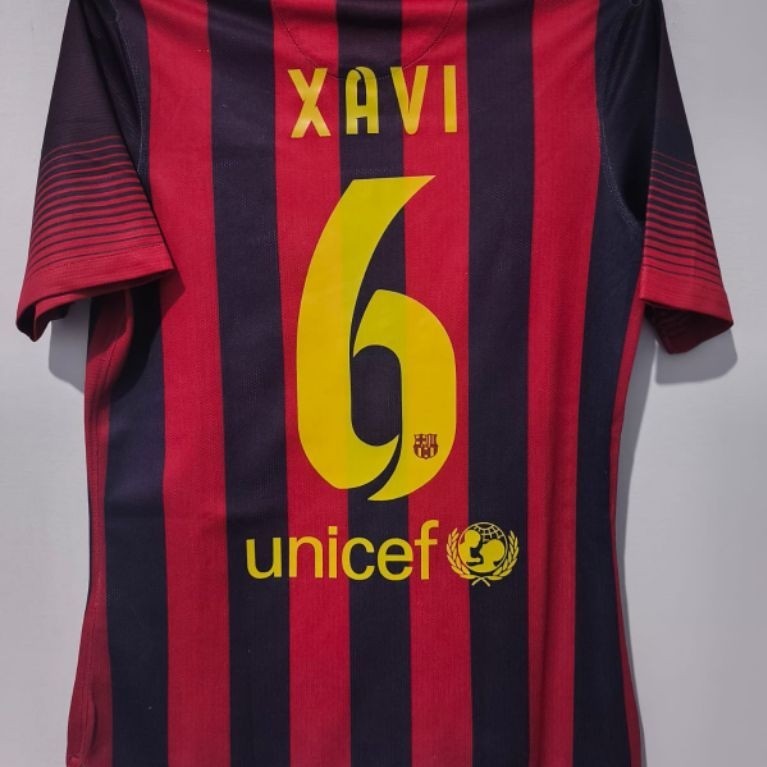jersey baju bola retro barce home xavi sport casual